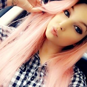 Meet your Posher, Abby